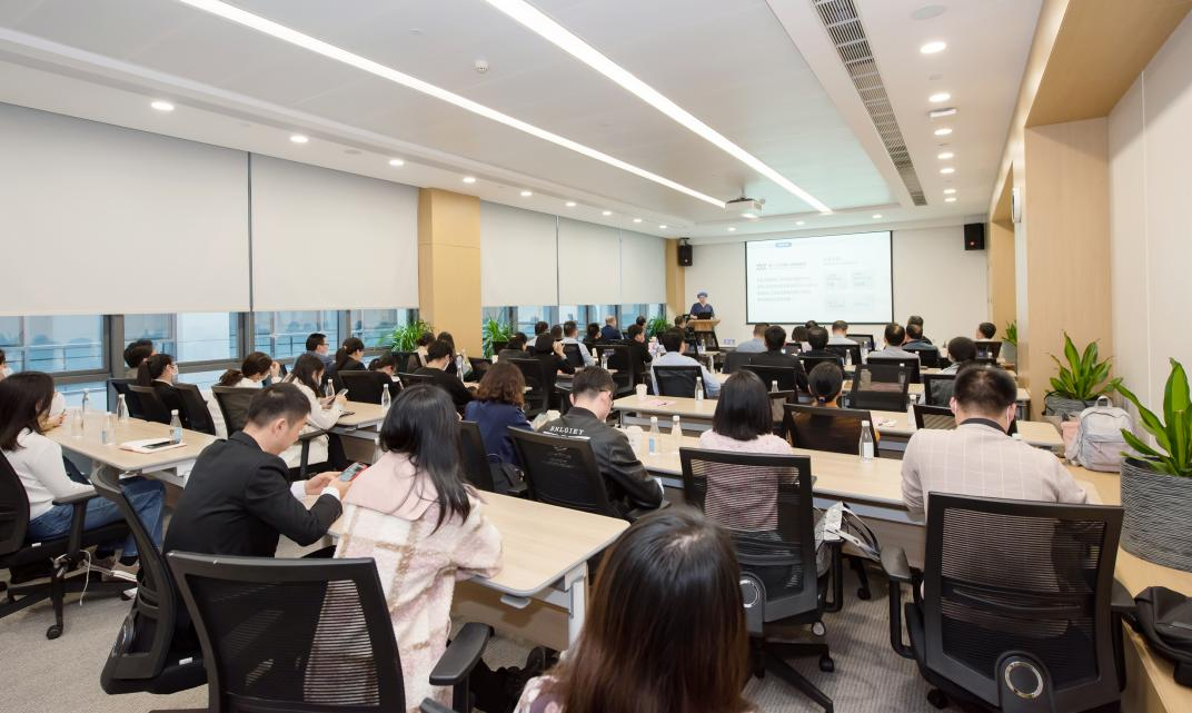 閩西南醫(yī)務管理沙龍在廈心舉辦時現場。