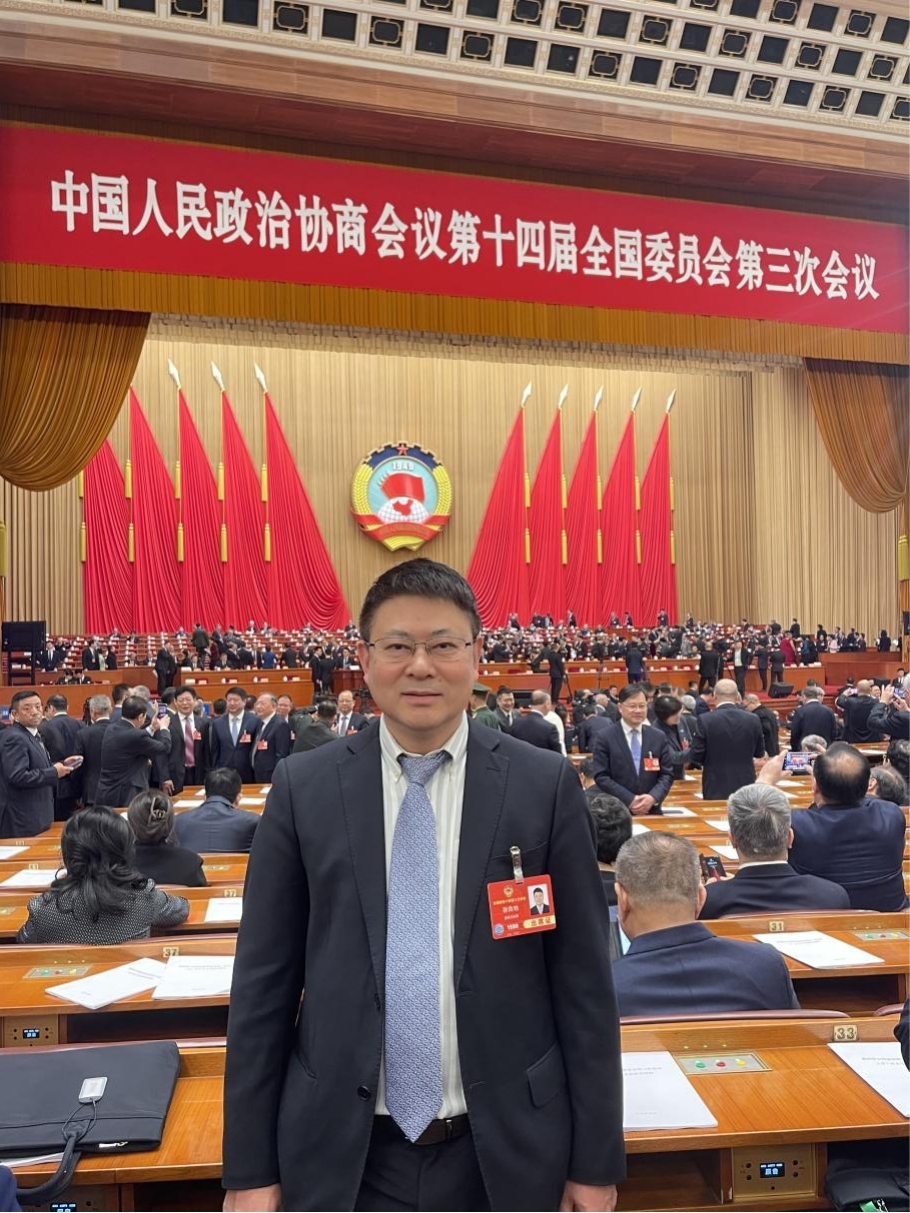 全國(guó)政協(xié)委員，民盟福建省委會(huì)副主委、福建省高血壓研究所所長(zhǎng)、福建醫(yī)科大學(xué)附屬第一醫(yī)院原副院長(zhǎng)謝良地。受訪者供圖