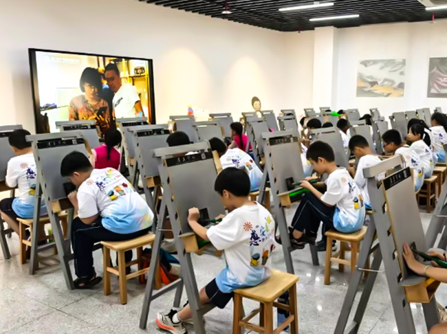 2025年福建省總工會(huì)職工子女暑托班開班儀式在惠安舉辦?；莅部h總工會(huì)供圖